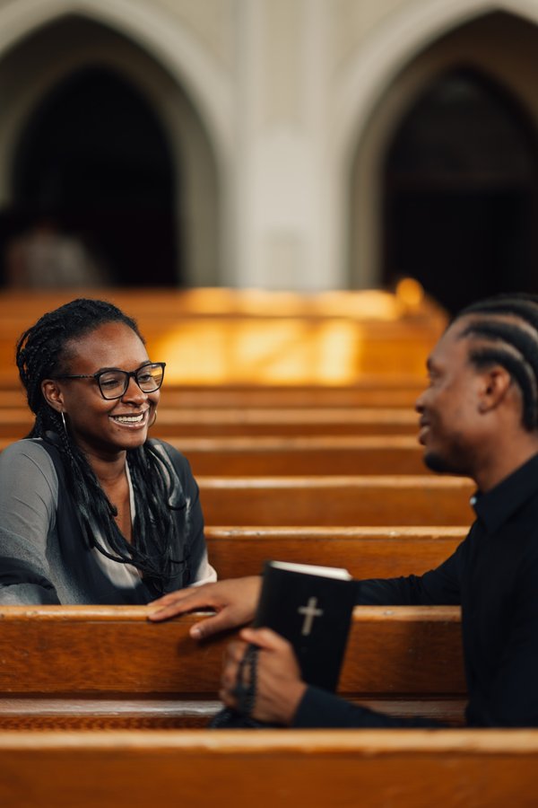 Top plateformes pour chrétiens : cultivez votre foi et l'amour